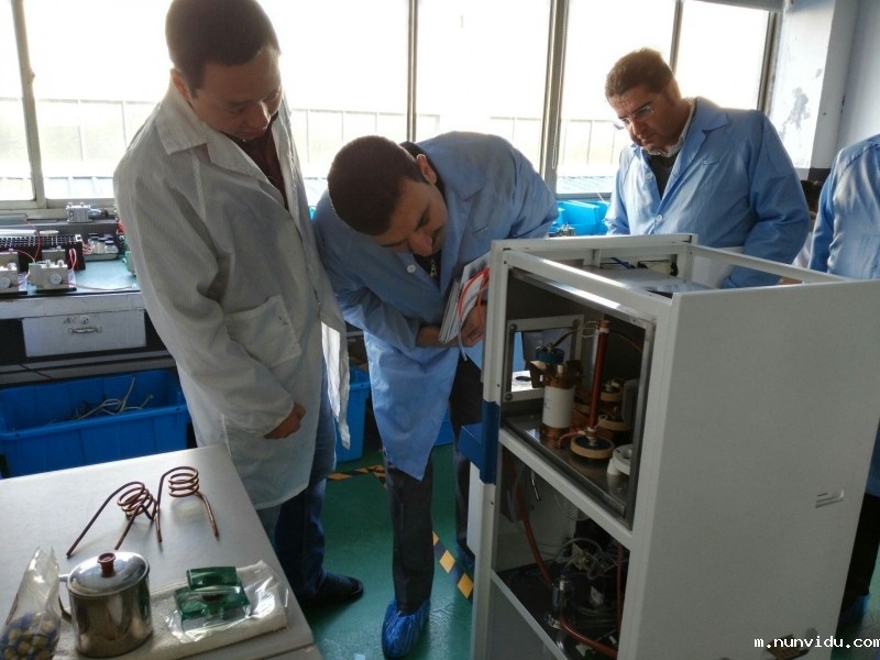 研究碳硫分析仪