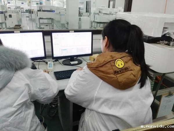 雷竞技竞彩平台仪器测试室