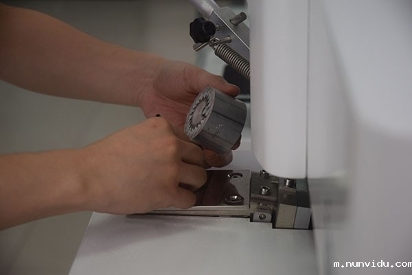 使用光谱仪进行试样检定