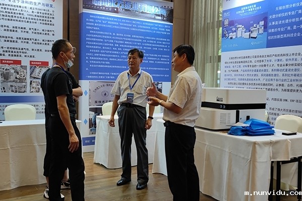 为客户介绍我司产品的应用