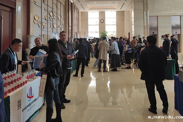 展商展示自家优质产品