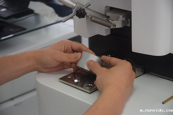 直读光谱仪的检测操作