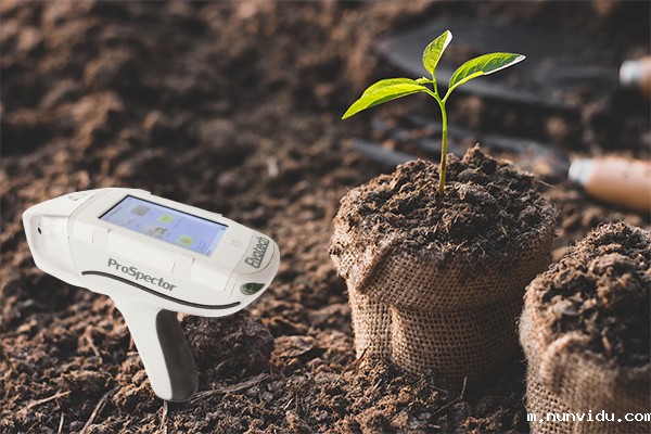 手持式光谱仪的土壤监测