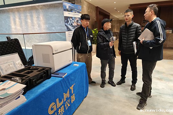 为嘉宾介绍我司优质产品